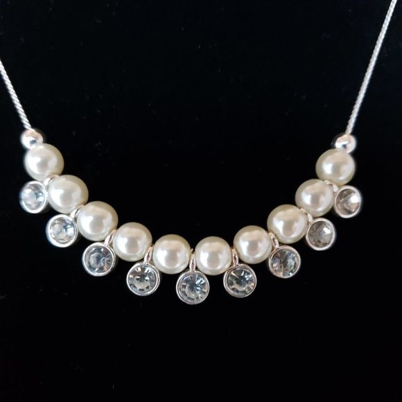 SAQ Faux Pearl Rhinestone Beaded Silver Toned Chain NECKLACE 17 Inches - Picture 3 of 12